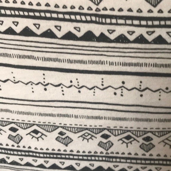 Aztec patterned shirt - Picture 2 of 5